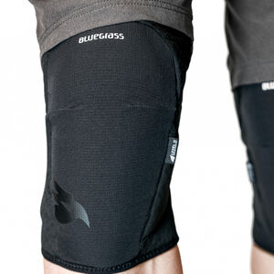 Bluegrass Arto Knee pads Level 2 / Type B click to zoom image