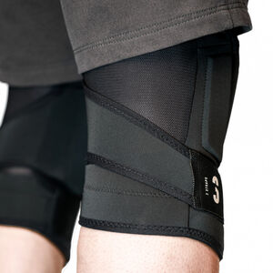 Bluegrass 3Strap Knee Pads Level 2 / Type B click to zoom image